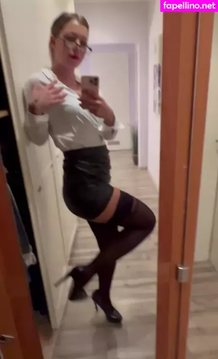 Linda Krieger Mock OnlyFans Thumbnail #hQPn48jtps