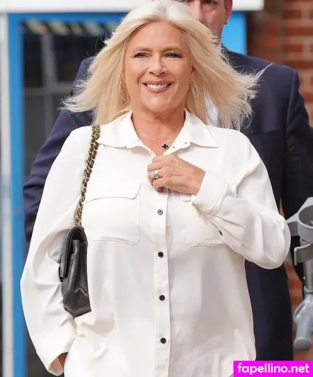 Linda Olsen Main Profile Photo