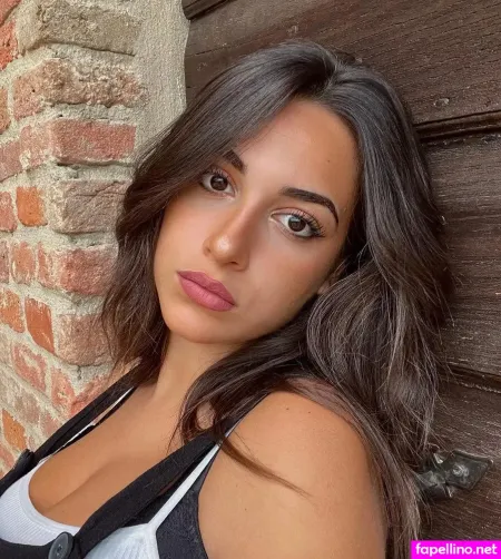 Linda T OnlyFans Thumbnail #RhcE54elMz