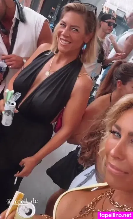 Linda Teodosiu OnlyFans Thumbnail #ymCcENLLgb