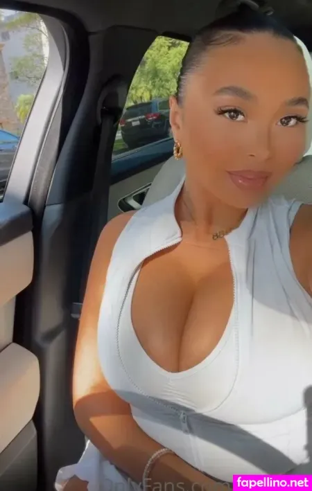 Linda Vo OnlyFans Thumbnail #cS70PWcte4