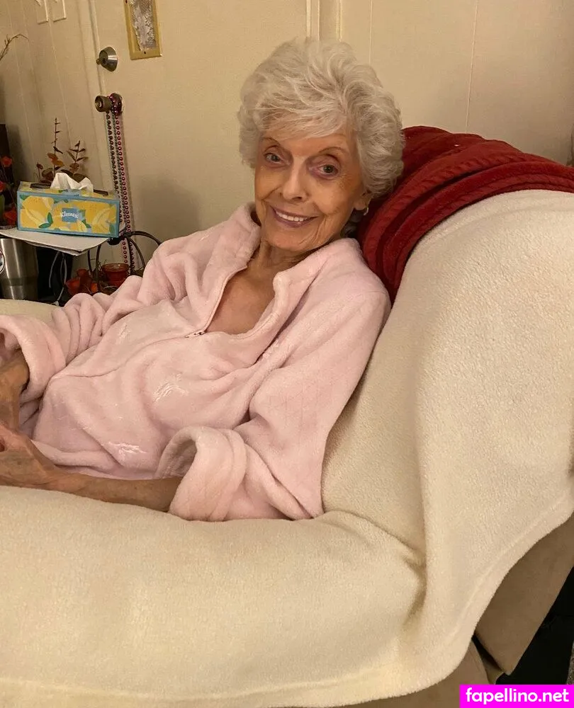 lindahope1939 Nude Leaked OnlyFans Photo #P9k51GFDha