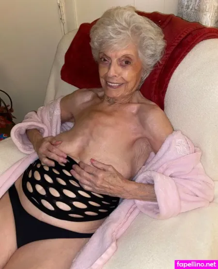 Lindahope1939 OnlyFans Thumbnail #TbCmo5kt0n