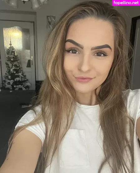 Lindanew OnlyFans Thumbnail #3rEFnL0ZRE