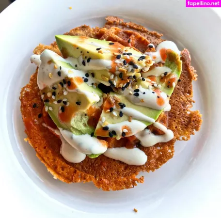 Lindavo OnlyFans Thumbnail #NUB2k5frmn