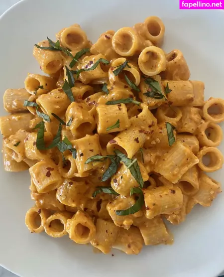 Lindavo OnlyFans Thumbnail #pq1SscqkDu