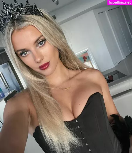 Lindsay Brewer 4 OnlyFans Thumbnail #AjBFsmyDhN