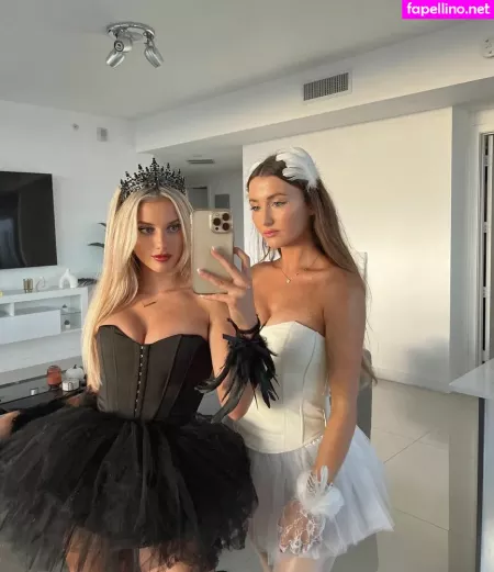 Lindsay Brewer 4 OnlyFans Thumbnail #nLg8wYQgCe