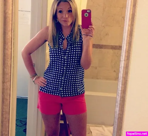 Lindsay Defranco OnlyFans Thumbnail #Ajdz2AQZz9