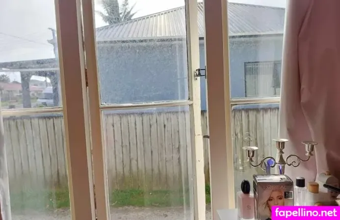 Lindsay Fox OnlyFans Thumbnail #EG7Osg4Njp