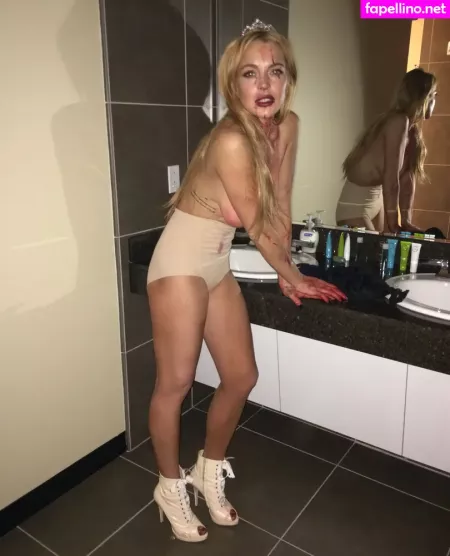 Lindsay Lohan OnlyFans Thumbnail #GjL89gAeKC