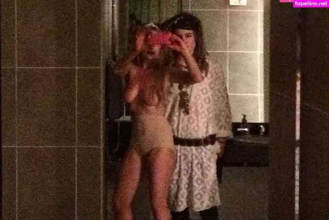 Lindsay Lohan OnlyFans Thumbnail #bhbWMbBmGi