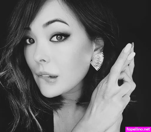 Lindsay Price OnlyFans Thumbnail #u8tEErkzXL