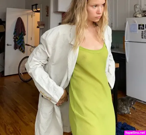 Lindsay Vrckovnik Linmick OnlyFans Thumbnail #XUEQwOU8CC