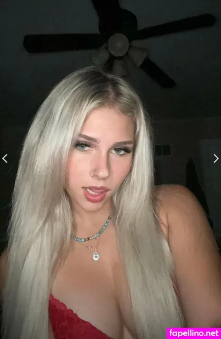 Lindsaybercosky OnlyFans Thumbnail #5QAu3HdXGj