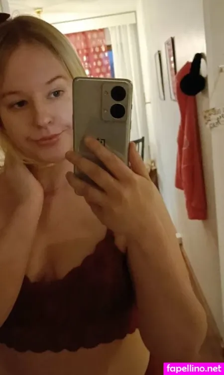 Lindsayfox OnlyFans Thumbnail #f0rrvXWxLz