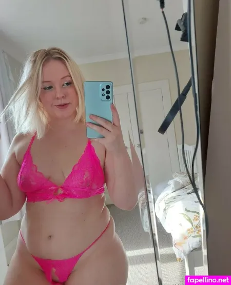 Lindsayfox OnlyFans Thumbnail #s5mjOi1WfM