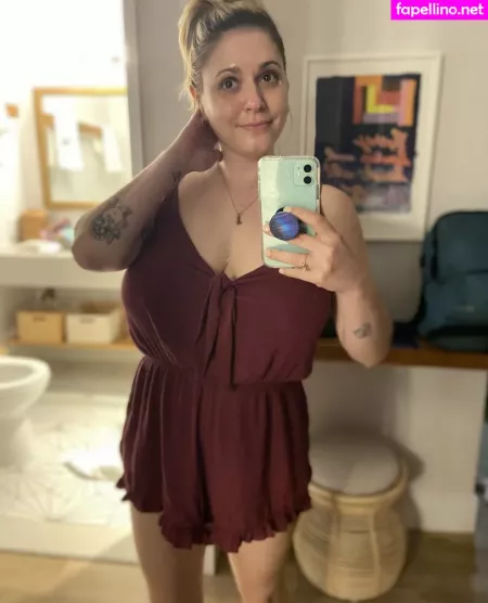 Lindsaymariefelton OnlyFans Thumbnail #MIca5GRwXW