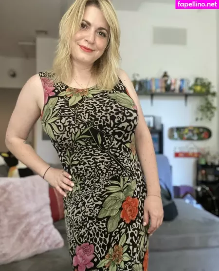 Lindsaymariefelton OnlyFans Thumbnail #oEsVSUsyCN