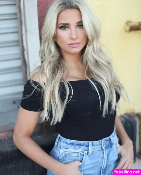 Lindsey Nance OnlyFans Thumbnail #vHZojvuqxp