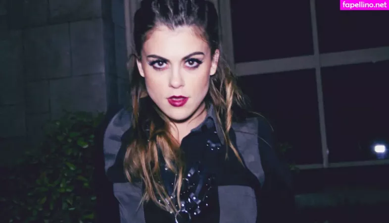 Lindsey Shaw OnlyFans Thumbnail #8lrsbKEDcc