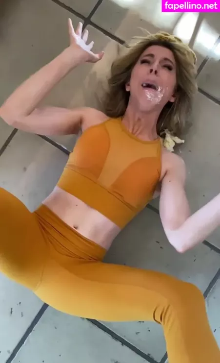 Lindsey Stirling OnlyFans Thumbnail #jYheJZP4bL