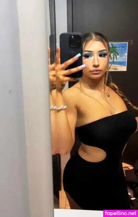 Lindsey OnlyFans Thumbnail #gqpA8dO78v