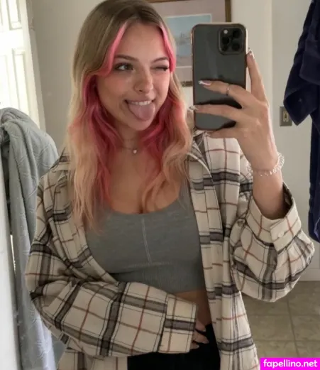 Lindseyszn OnlyFans Thumbnail #c2e03pox5T