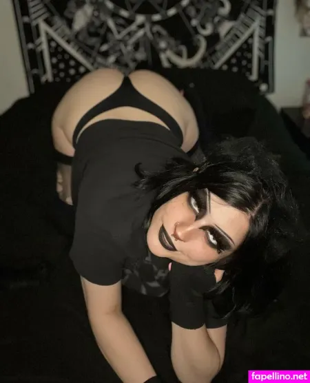 Lindsxyz OnlyFans Thumbnail #7oSU1e7uh0