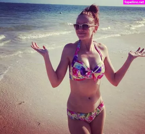 Lindy Booth OnlyFans Thumbnail #m1PqjWCsOW