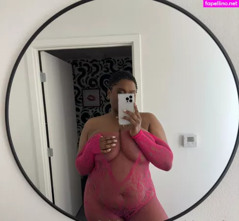 Lingerieloungefree OnlyFans Thumbnail #A4HWNvxUnO