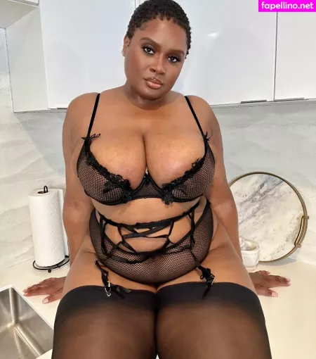 Lingerieloungefree OnlyFans Thumbnail #hpqgXYCI03