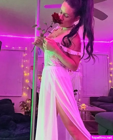Linguist Of Love OnlyFans Thumbnail #A60uYFbCvq