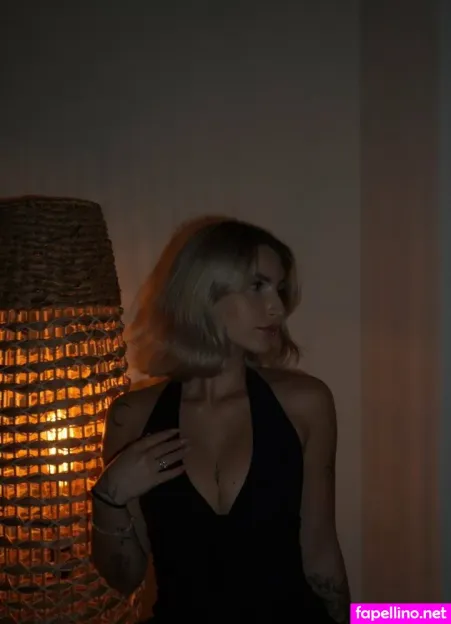 Liniklein OnlyFans Thumbnail #LZtSvByDq7