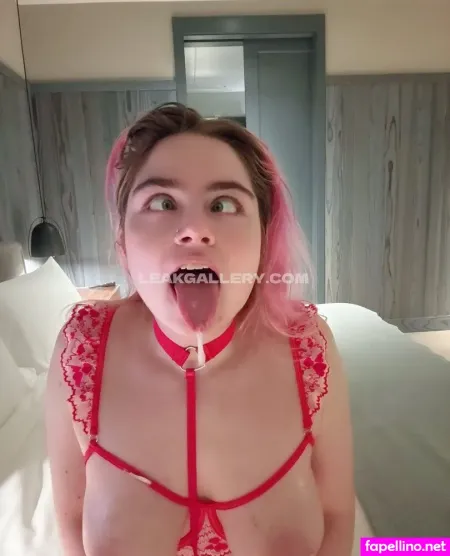 Linneas Feet OnlyFans Thumbnail #xdm2c5kxCd