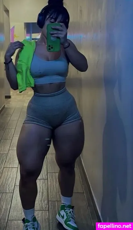 Linnnna Linnnna OnlyFans Thumbnail #24oaSbTBFX