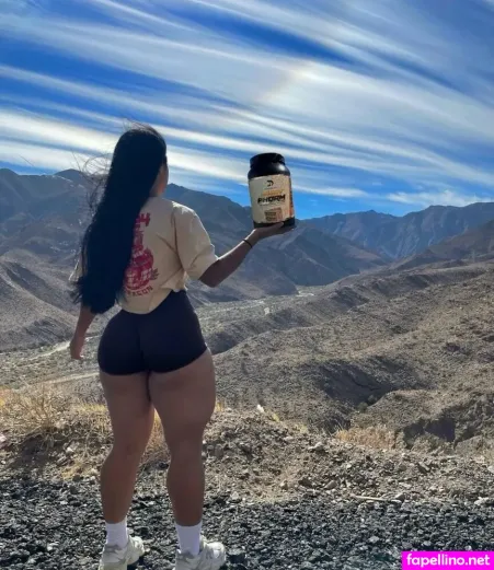 Linnnna Main Profile Photo