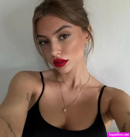 Linuschka OnlyFans Thumbnail #Bwt7xEMiqj