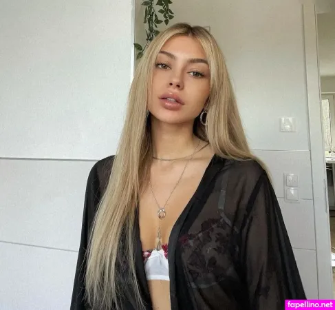 Linuschka OnlyFans Thumbnail #a6PHHvfAKi