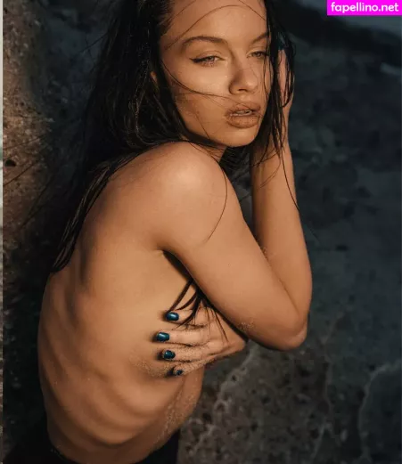 Liora Lapointe OnlyFans Thumbnail #XPkSOARvEh