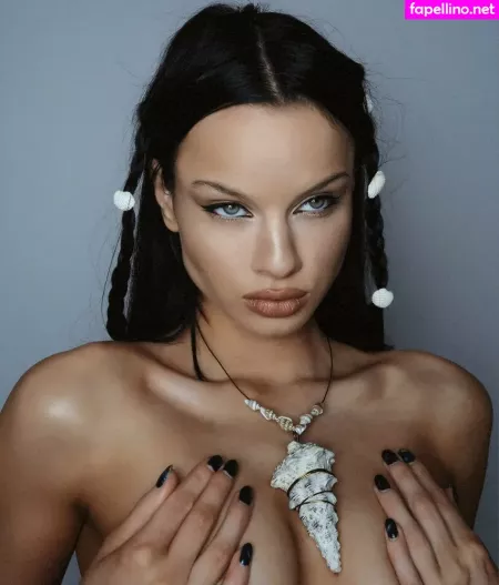 Liora Lapointe OnlyFans Thumbnail #iQrI8sqEhZ