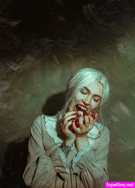 Lioriee OnlyFans Thumbnail #C7VlzFBUg3