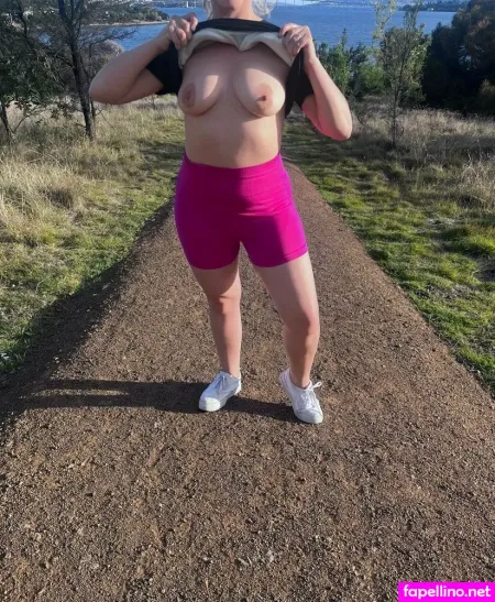 Lipsticklucy OnlyFans Thumbnail #Q31p2d2ask