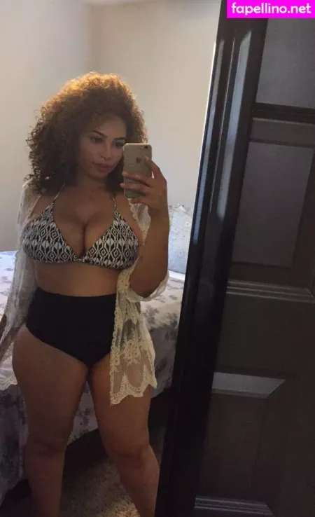 Lipstickthvg OnlyFans Thumbnail #fzPTPhbBg1