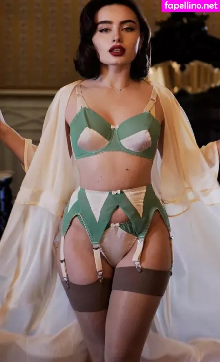 Lira Karina OnlyFans Thumbnail #fTnZAeRaS0