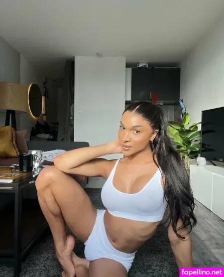 Lirabae OnlyFans Thumbnail #Fprpm2DUSQ