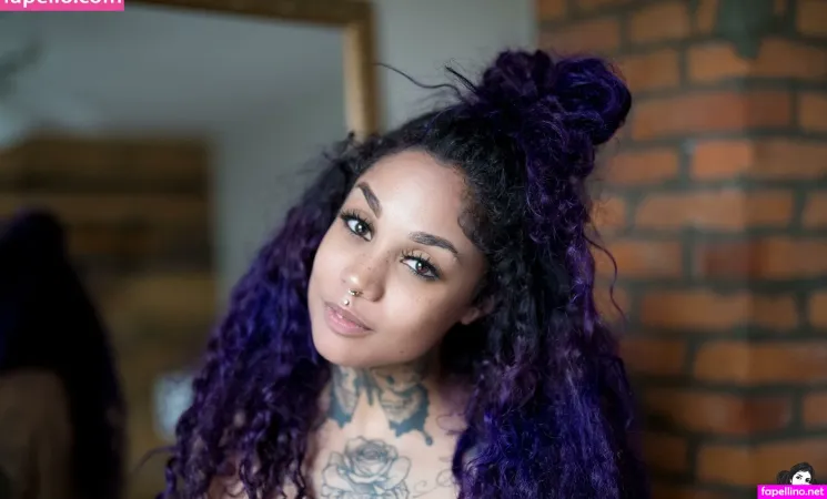 Liryc Sg OnlyFans Thumbnail #WBrT5KDyBf