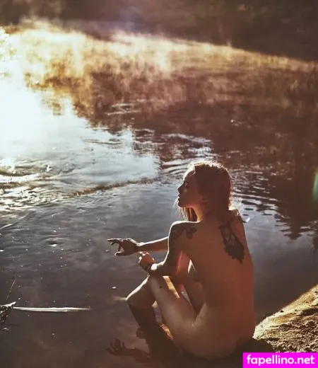 Lis Na Polu Bzu OnlyFans Thumbnail #OOlufZvh4G