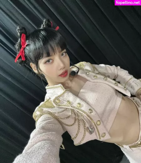 Lisa 1 OnlyFans Thumbnail #AZx4SFk4g2