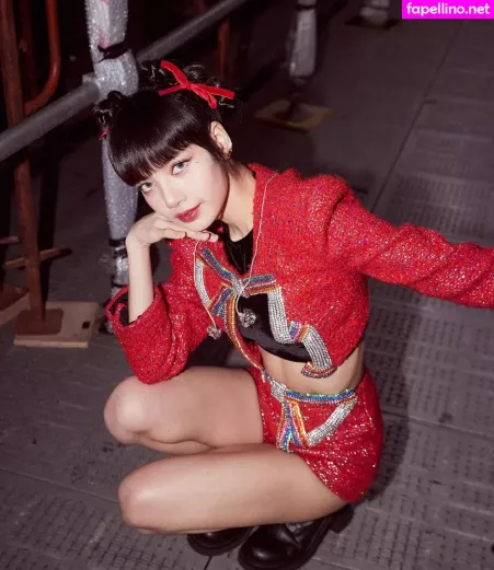 Lisa 1 OnlyFans Thumbnail #FUraFJGEAR